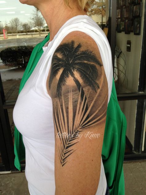 Palm tree tattoo by Kimo                                                                                                                                                                                 More Tropisches Tattoo, Tree Sleeve Tattoo, Tropical Tattoo, Realistisches Tattoo, Catrina Tattoo, Palm Tattoos, Palm Tree Tattoo, Beach Tattoo, Geniale Tattoos