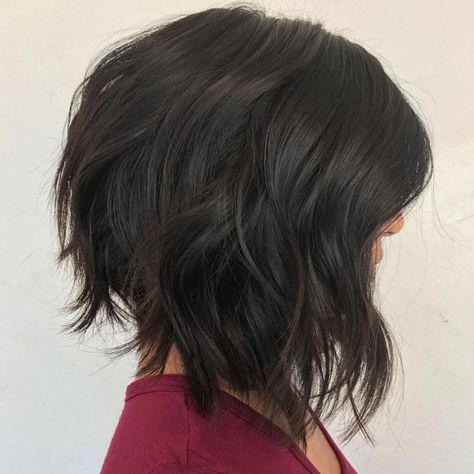 Inverted Chopped Brunette Lob Haircut Lob, Brunette Lob, Long Shag, Thick Wavy Hair, Short Shag Hairstyles, Bob Hairstyles For Thick, Wavy Bob Hairstyles, Angled Bob, Short Hairstyles For Thick Hair