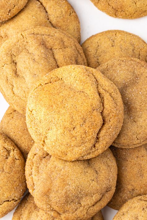 Cheesecake Stuffed Pumpkin Cookies, Pumpkin Cheesecake Cookies Recipe, Chewy Pumpkin Cookies, Frosted Pumpkin Cookies, Cake Me Home Tonight, Pumpkin Cheesecake Cookies, Halloween Deserts, Soft Pumpkin Cookies, Cookies Stuffed