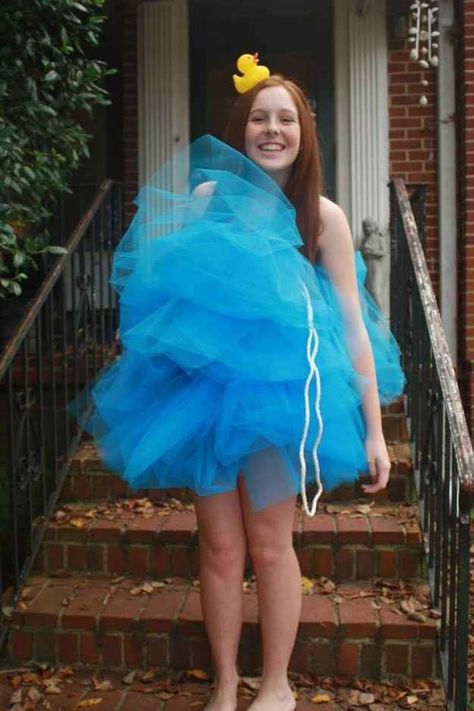 A Loofah Loofah Costume, Starbucks Halloween Costume, Simple Costumes, Diy Karneval, Bath Duck, Best Friend Halloween Costumes, Trio Halloween Costumes, Diy Kostüm, Costumes For Teens