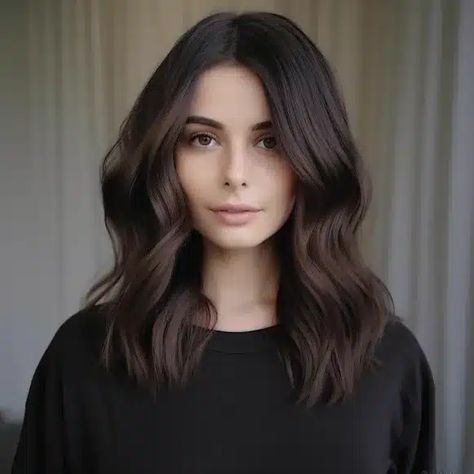 Mid Length Hair Balayage Brunettes Dark Brown, Medium Length Fall Hair Color Brunettes, Brunette Winter Hair 2024, Brown Hair Long Bob, Shoulder Length Brunette, Dark Brunette Summer Hair 2024, Spring Hair Color For Dark Hair 2024, Brunette Hair Winter 2024, Dark Ash Brown Hair Colour