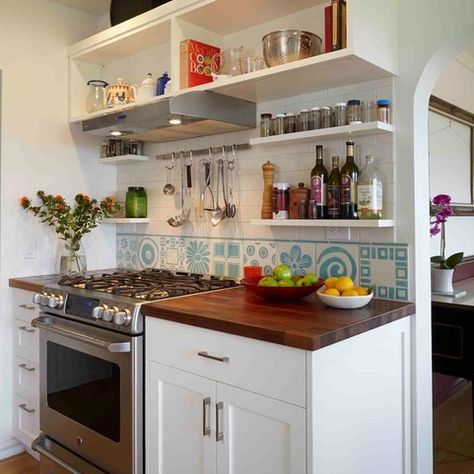 Open Shelves Above Stove Design Ideas, Pictures, Remodel and Decor Decor Above Cabinets, Blue Backsplash, Kitchen Organization Pantry, Casa Vintage, Transitional Kitchen, Apartment Kitchen, Trendy Kitchen, Tiny Kitchen, Minimalist Kitchen