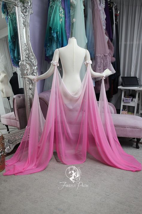 Beautiful Gown Designs, Firefly Path, Goddess Costume, Images Kawaii, 파티 드레스, Ombre Pink, Idee Cosplay, Diy Clothes Design, Mermaid Costume