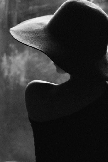 Sara Lindholm #photography #female Marla Singer, Female Silhouette, Black And White Photograph, Bunny Pictures, Wearing A Hat, Black White Photos, Black N White, 인물 사진, The Window