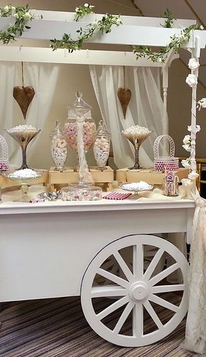 Candy Cart Decoration, Wedding Sweet Cart, Princess Baby Shower Cake, Wedding Candy Cart, Cart Display, Flower Carts, Twin Gear, Sweet Cart, Quinceanera Centerpieces