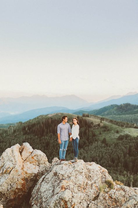 Best spots in Park City for engagement photos. Couple stands on rocks in the mountains. gideonphoto.com Photography Ideas For Men, Montage Wedding, Utah Couple Photoshoot, Glacier National Park Couple Photos, Grand Canyon Wedding Photography, Utah Engagement Photos, Engagement Photos Ideas, Future Man, A M