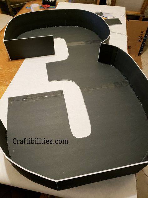 Number 3 Birthday Decoration, How To Make A Number 3 Out Of Cardboard, Diy Number 3 Cardboard With Balloons, Diy Number 3 Cardboard, Diy Large Numbers Birthday Parties, Number 3 Balloon Mosaic, Diy Large Number Props, Number 3 With Balloons, Diy Big Numbers Birthdays