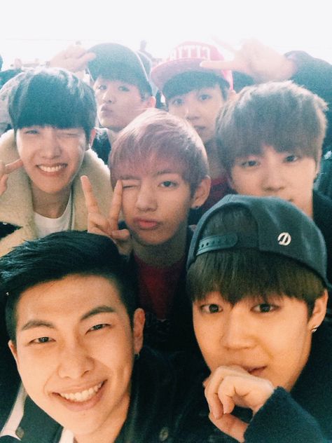 Bts Predebut, Bts Group Photos, The Perfect Guy, Bulletproof Boy Scouts, Bts Group, About Bts, I Love Bts, Fan Fiction, Vixx