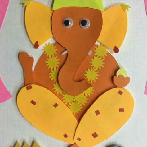 Ganesha Crafts Ideas, Ganesh Chaturthi Board Decoration, Ganpati Craft Ideas For Kids, Ganesh Chaturthi Craft For Kids, Ganpati Craft, Ganesha Craft, Softboard Ideas, School Decorations Diy, Vinayagar Chathurthi