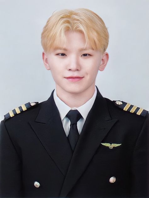 Seventeen Id Photo, Blue Bg, Pass Photo, Pilot Uniform, Futurisme Retro, Lee Jihoon, Passport Photo, Id Photo, Adventure Aesthetic