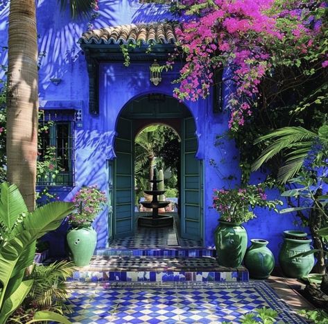 Tuscan Style Interior Design, Spanish Style Interior Design, Spanish Interior Design, Majorelle Blue, Moroccan Garden, Moroccan Houses, Spanish Interior, Hacienda Homes, Hacienda Style Homes