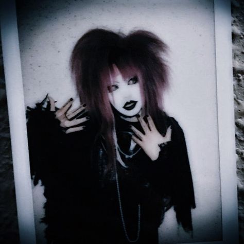 90s Visual Kei, Kote Kei Makeup, Vkei Matching Pfps, Vkei Makeup, Eerie Aesthetic, Alternative Subcultures, Kei Visual, Kei Fashion, Hair Reference