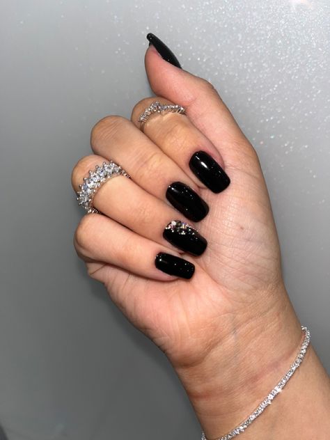 Black Nails Diamonds, Black Nails With Jewels, Black Nails With Diamonds, Black Shimmer Nails, Nails With Jewels, Nails Diamonds, Black Prom Nails, Black Nails With Glitter, White Tip Nails