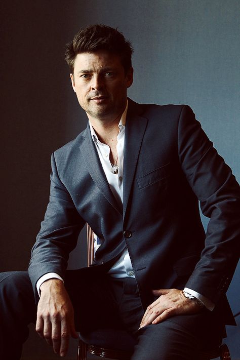 Karl Urban - hello fellow kiwi. Saw you first in LOTR and I was officially urbanized <3 A Man In A Suit, Jesse Metcalfe, Man In A Suit, Star Trek Into Darkness, Avan Jogia, Vincent Cassel, Ryan Guzman, Jonathan Rhys Meyers, Tom Welling