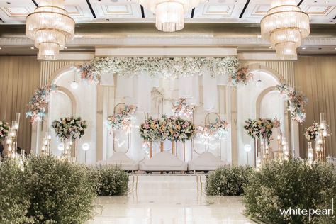 Wedding Ballroom Decor, Indoor Wedding Decorations, Engagement Stage Decoration, Reception Stage Decor, Indoor Wedding Receptions, Wedding Background Decoration, Wedding Reception Backdrop, Wedding Stage Design, Dream Wedding Decorations