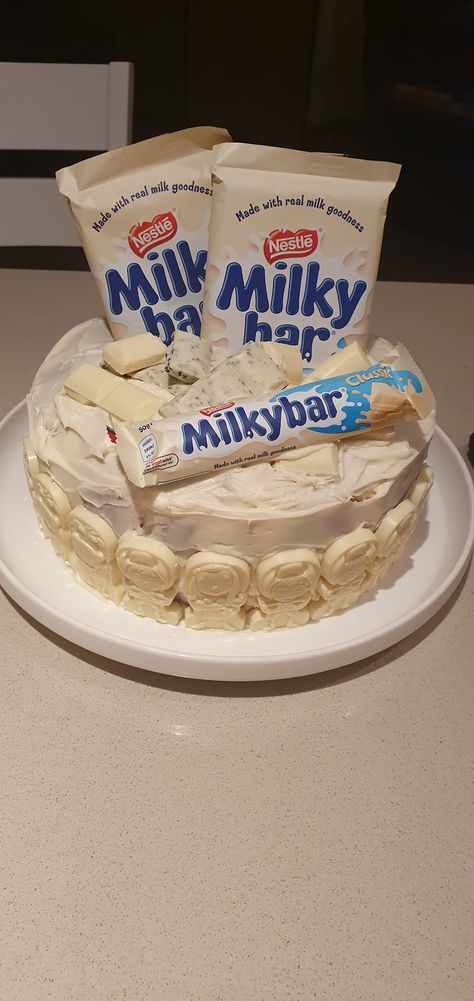 Birthday cake, milky bar cake, milky bar, vanilla cake, cake, vanilla, chocolate cake, chocolate, layer cake, white chocolate, icing, Birthday, celebration Milky Bar Cake, Milky Bar, Bar Cake, Moms 50th Birthday, 50th Birthday, Birthday Cakes, Sweet Tooth, Birthday Cake, Baking