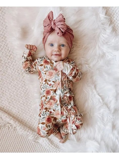 Mommy And Me Newborn Outfits, May Newborn Outfit, April Newborn Outfits, Baby Girl Going Home Outfit Summer, Newborn Girl Summer Outfits, Baby Girl Coming Home Outfit Summer, Spring Baby Girl Outfits, Newborn Baby Girl Outfits Hospitals, Hospital Newborn Outfit