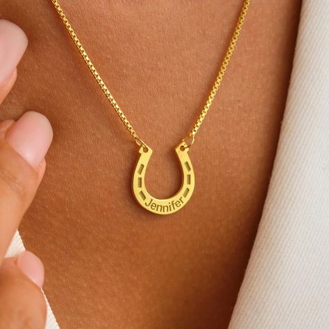 Horse Necklace Women,Good Luck Charm,Western Necklace, Horse Gifts for Women Western Necklace, Lucky Necklace, Western Necklaces, Horseshoe Pendant, Horseshoe Necklace, Design Box, Good Luck Gifts, Horse Necklace, Horse Gifts