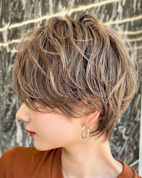 Dark Blonde Long Layered Pixie Dirty Blonde Pixie Cut, Dark Blonde Pixie Haircut, Dark Blonde Pixie, Long Layered Pixie, Bangs For Short Hair, Pixie Haircuts With Bangs, Very Short Bangs, Short Hair Inspiration, Very Short Pixie Cuts