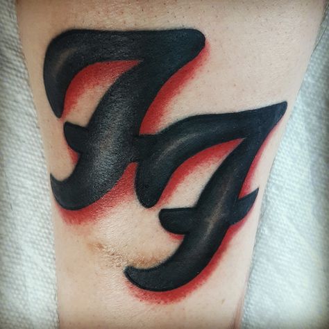 Foo Fighters Logo Tattoo on right leg. Guatemala Foo Fighters Logo, Dave Grohl, Foo Fighters, Tattoos