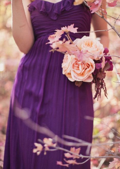 Lilac & Peach: Fall Wedding Inspiration - see more at: www.theperfectpalette.com - Color Ideas for Weddings + Parties Peach Fall Wedding, Purple And Peach Wedding, Wedding Flowers White Roses, Peach Wedding Colors, Purple And Peach, Peach Bouquet, Ideas For Weddings, Fall Wedding Inspiration, Violet Wedding