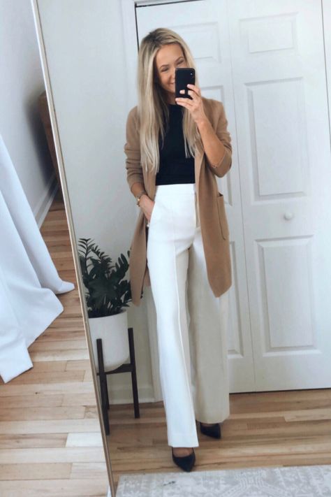 Work Outfits Women Attorney, Realtor Winter Outfits, Realtor Outfits For Women Fall, Fall And Winter Work Outfits For Women, Sharp Casual Outfits Women, Women Attorney Outfits, Trendy Business Casual Outfits For Women Work, Winter Office Outfit Business, Fall Work Outfits For Women 2022