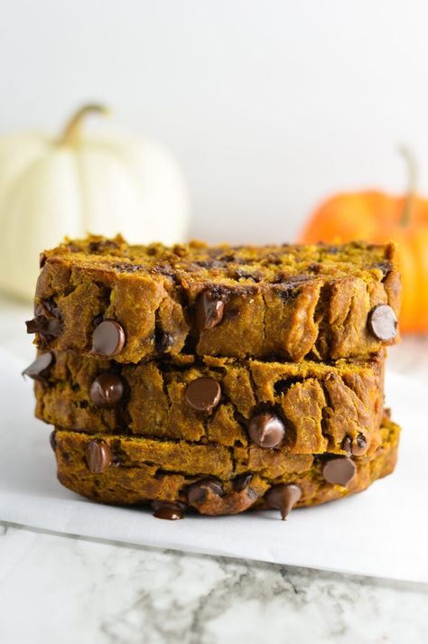 Pumpkin Banana Chocolate Chip Bread | A Taste of Madness Banana Chocolate Chip Bread, Pumpkin Zucchini Bread, Chocolate Chip Bread Recipe, Starbucks Pumpkin Bread, Healthy Pumpkin Bread, Pumpkin Recipes Healthy, Chocolate Chip Bread, Pumpkin Chocolate Chip Bread, Spiced Chocolate