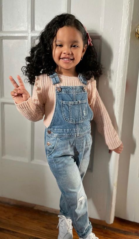 Kindergartener Outfit, Cute Little Kid Outfits Girl Style, Preschool Girl Outfits, Kindergarten Picture Day Outfit, Pre K Outfits, Preschool Picture Day Outfit, Cute Girl Outfits Kids, Spring Toddler Outfits, Kindergarten Outfits For Girls Ideas