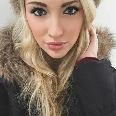 Anna Faith, Disney Princess Cosplay, Princess Cosplay, Feminine Beauty, Picture Perfect, See Photo, Long Hair Styles, Hair Styles, Hair