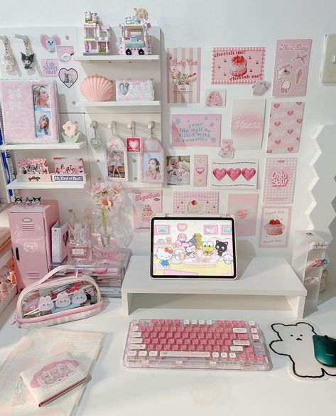 Cute Pink Desk Setup, Pink Desks, Simple Pink Desk Setup, Desk Pink Aesthetic, Pink Desk Aesthetic, Desk Organization Pink Aesthetic, Kawaii Gaming Room, Kawaii Aesthetic Room, Kawaii Bedroom Decor