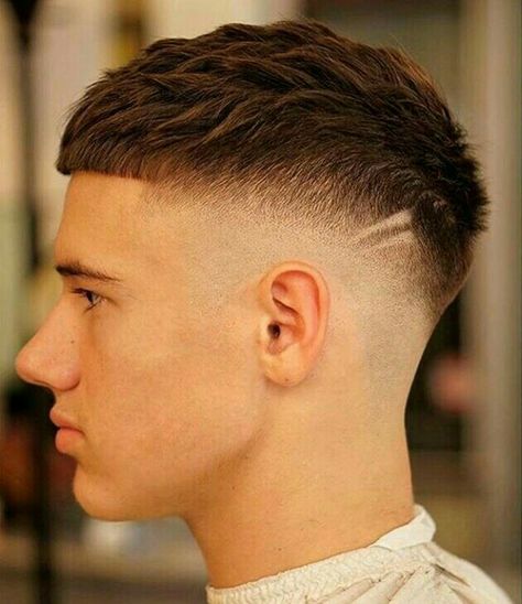 Short fringe Haircut For Men Fade, Men Fade Haircut Short, Short Fade Haircut, Mens Haircuts Short Hair, Wedding Photography Bride And Groom, Crop Haircut, Haircut For Men, Gents Hair Style, Men Haircut Curly Hair