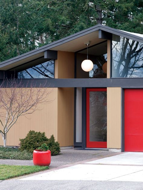 MCM Exterior Paint Colors - Atomic Ranch Mcm Architecture, Mid Century Modern Exterior, Midcentury Architecture, Mid Century Exterior, Mid Century Ranch, World Architecture, Architecture Images, Mid Century Architecture, Exterior Paint Colors