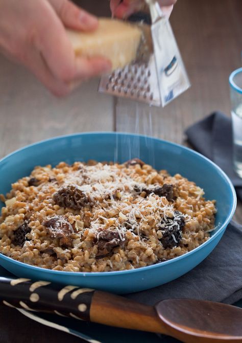 Wild Mushroom Farro Risotto Mushroom Farro, Farro Risotto, Farro Recipes, Spoon Fork Bacon, Wild Mushroom, Comfort Dishes, Risotto Recipes, Low Sodium Chicken Broth, Spoon Fork