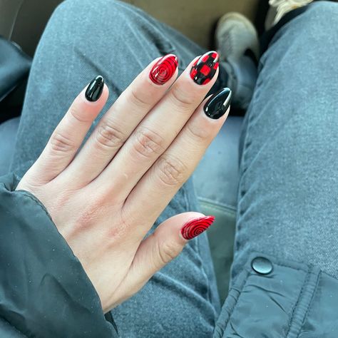 Red And Black Checkered Nails, Louis Tomlinson Nails Designs, Red Checkered Nails, Louis Tomlinson Nails, Cosmo Nails, Concert Nails, Checkered Nails, Dark Red Nails, Wine Nails