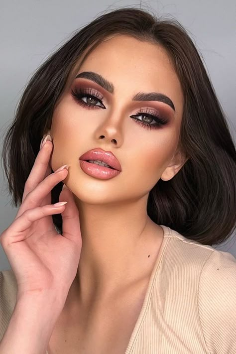 Brown Glam Makeup, Makeup Looks Full Glam, Burgundy Eyeshadow Looks, Brown Eyeshadow Makeup, Glam Eyeshadow Looks, Classy Makeup Looks, Full Glam Makeup Looks, Brown Makeup Looks, Smoky Makeup