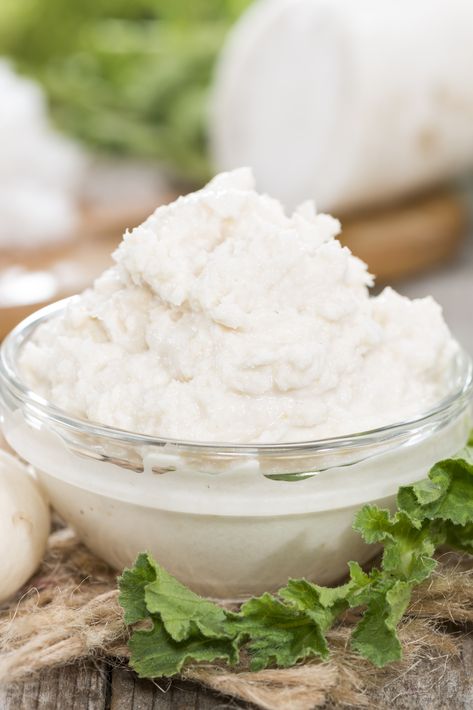 Easy Weight Watchers Horseradish Sauce Recipe. This delicious horseradish sauce recipe is perfect for a WW plan. It's low in calories but high in flavor, and it only takes a few minutes to make. This quick and easy condiment is ready in just 10 minutes. To make this recipe, you will need, fat-free yogurt, prepared horseradish, sour cream, whole grain mustard, Worcestershire sauce, and black pepper. MyWW Points: 1 Green Plan, 1 WW Smart Point. Personal Points will vary per individual plan. Applebees Beer Cheese Dip, Horseradish Dip, Homemade Horseradish, Horseradish Recipes, Horseradish Cream Sauce, Slow Cooker Roast Beef, Fresh Horseradish, Cream Sauce Recipe, Kefir Recipes