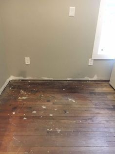 Plywood Plank Flooring, Refinish Wood Floors, Diy Wood Floors, Old Wood Floors, Floor Restoration, Refinishing Floors, Diy Bathroom Remodel, Vintage Floor, Up House