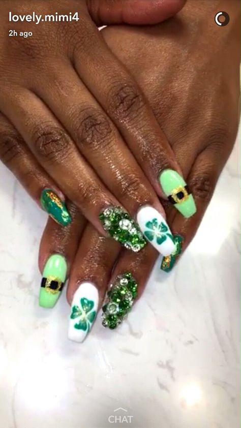 St Patrick’s Nails, St Pats Nails, St Patrick Nails, St Patricks Nail Designs, St Patrick Day Nails Acrylic, Shamrock Nails, Saint Patrick Nail, Fly Nails, Green Acrylic Nails