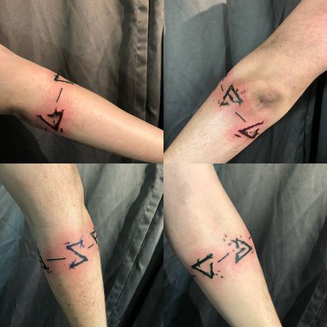 Witcher Signs band by Jon Mapilisan at Parlor 9 in Salem OR Witcher Signs, Signs Tattoo, Witcher Tattoo, Video Game Tattoos, Clock Tattoo Design, 3 Tattoo, Tattoo Signs, Fantasy Book Series, Gaming Tattoo