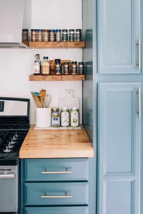 Blue Cabinets, Interior Modern, Blue Kitchens, Counter Tops, Kitchen Space, Kitchen Style, Diy Kitchen, Home Decor Kitchen, Kitchen Room