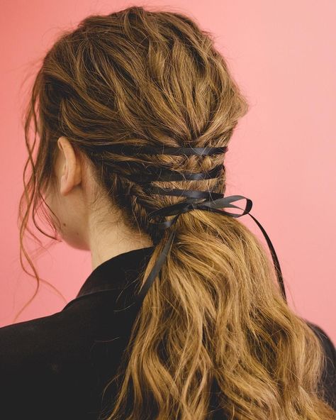 All Things Hair US on Instagram: “We are getting major corset vibes from this stunning ribbon style by @hairbysarale 🖤⠀⠀⠀⠀⠀⠀⠀⠀⠀ .⠀⠀⠀⠀⠀⠀⠀⠀⠀ .⠀⠀⠀⠀⠀⠀⠀⠀⠀ .⠀⠀⠀⠀⠀⠀⠀⠀⠀ .⠀⠀⠀⠀⠀⠀⠀⠀⠀…” Corset Hairstyle, Hairstyle For Blonde Hair, Corset Hair, Tousled Hairstyles, Best Ponytail Hairstyles, Best Ponytail, Messy Ponytail Hairstyles, Fancy Ponytail, Low Ponytails