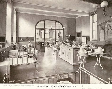 Victorian Childrens Ward. 1900s Hospital, Victorian Hospital, Victorian Doctor, Vintage Hospital, Asylum Halloween, Old Hospital, Hospital Interior, Arkham Asylum, Vintage Medical