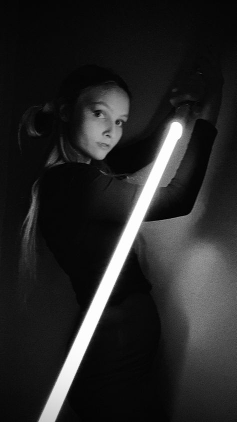 Holding Lightsaber Reference, Star Wars Senior Pictures, Lightsaber Photography, Jedi Pose Reference, Lightsaber Photoshoot, Lightsaber Poses, Star Wars Photo Shoot, Lightsaber Aesthetic, Star Wars Photography