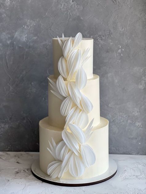 Cake ideas Contemporary Wedding Cakes, Wedding Cake Pearls, Wedding Anniversary Cakes, Wedding Cake Alternatives, Luxury Cake, Wedding Cake Photos, Dream Wedding Cake, Tiered Cake, Simple Wedding Cake