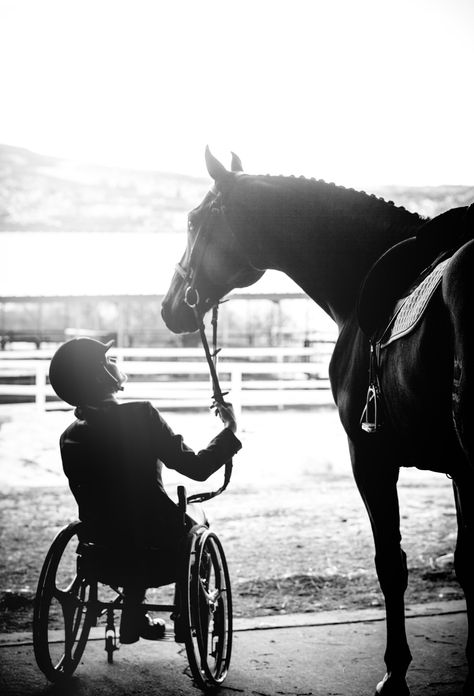 what i want to be when i get older a *therapeutic riding instructor* Photography Horse, Equine Photography, Horse Photography, A Horse, Photography