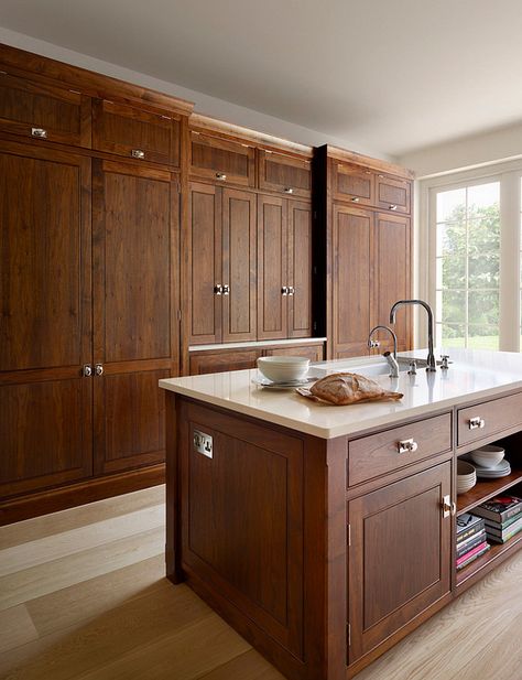 American Walnut Kitchen. American Walnut Kitchen Cabinet. The island cabinetry features the same American walnut and includes the Miele wine refrigeration and dishwasher, there are also integrated bookshelves to the rear – great for storing cookbooks. The sink and taps are by Perrin & Rowe and work perfectly with the Kohler Bakersfield sink. Humphrey Munson. Contemporary Walnut Kitchen, Modern Walnut Kitchen, Maximize Kitchen Space, Walnut Kitchen Cabinets, Dark Wood Kitchen Cabinets, Humphrey Munson, Contemporary Style Kitchen, Kitchen Cabinet Trends, Walnut Kitchen