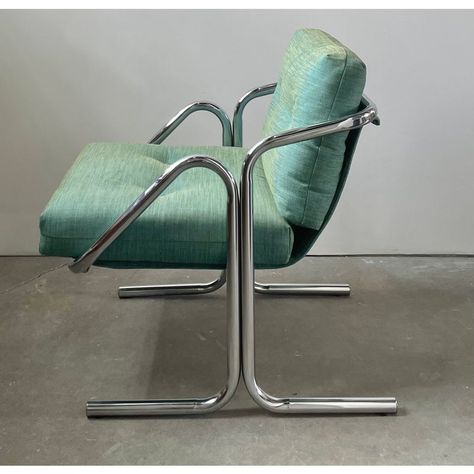 Medium Jerry Johnson Chrome Sling Chair with cushion. Tubular chrome cantilever lounge chair by Jerry Johnson, circa 1970s. Newly reupholstered in a variegated woven fabric. Chrome in great vintage condition. Please note: This item bears NO brand markings or maker's mark. Ralph Pucci Furniture, Ceramic Chair, Post Modern Furniture, Furniture Photography, Bauhaus Chair, Designer Chair, Chrome Chair, Acrylic Chair, Chair Office