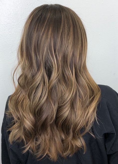 Light Brown Hair With Sandy Blonde Highlights, Honey Hair Brunettes, Brunette Hair Shades Color Charts, Soft Light Brown Hair With Highlights, Honey Brown Hair Wavy, Highlights On Wavy Brown Hair, Light Brown With Golden Highlights, Light Brown Glaze Hair, Brown Glazed Hair