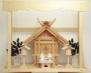 Shinto Altar, Round Gazebo, Pagoda Lanterns, Japanese Shrine, Shinto Shrine, Ceramic Clay, Gazebo, Diy Furniture, Lanterns