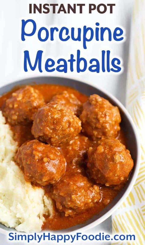 Instant Pot Porcupine Meatballs are a tasty and fun meal that kids and adults like! Pressure cooker porcupine meatballs are done in minutes and are made from simple pantry staples! simplyhappyfoodie.com #instantpotrecipes #instantpotporcupinemeatballs #instantpotmeatballs #pressurecookerporcupinemeatballs Instapot Meat, Porcupine Meatballs Recipe, Porcupine Meatballs, Girls Lunch, Ninja Kitchen, Beef Meals, Electric Pressure Cooker Recipes, Simple Pantry, Ninja Recipes